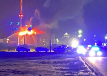 Θρίλερ Τώρα στην Καβάλα: Φωτιά σε δεξαμενή υγρών καυσίμων στις εγκαταστάσεις Πετρελαίων[video]