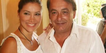 Alldaynews.gr Άλλαξε ζωή η Δήμητρα Ρουμπέση, πρώην σύζυγος του Ανδρέα Μικρούτσικου: Αυτή τη δουλειά κάνει σήμερα!