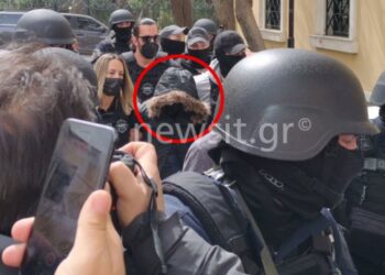 ”Βρωμιάρα, Π@@@@να-Ψόφα φόνισσα”-Οργή Λαού για τη Ρούλα Πισπιρίγκου: Έφτασε στα δικαστήρια[photo]