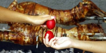 Πάσχα: Τα μυστικά για το σωστό και καλό ψήσιμο του οβελία