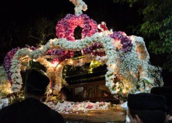 Η εξήγηση για «το δάκρυ της Παναγιάς» τη Μεγάλη Παρασκευή