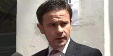 Alldaynews.gr Δικηγόρος του Μάνου Δασκαλάκη: «Πρόκειται για στυγνή δολοφονία ενός μικρού παιδιού» – Βόμβες κατά της Ρούλα Πισπιρίγκου