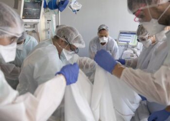 Χαμός στο Νοσοκομείο! Ήθελε μεγαλύτερη ικανοποίηση και έβαλε βαράκι 2 κιλών στον πρ0κτό του – Έμεινε εκεί για 2 μέρες μέχρι να…[photos]