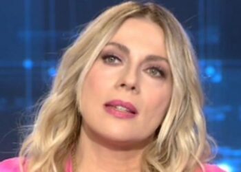 Σμαράγδα Καρύδη: «Δεν με ήθελαν για το Παρά Πέντε, ο Καπουτζίδης έγραψε το ρόλο για άλλο πρόσωπο»