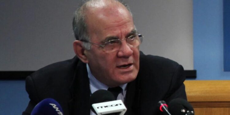 Κατέληξε ο καθηγητής Γιάννης Κυριόπουλος – Ηταν διασωληνωμένος σε ΜΕΘ Covid