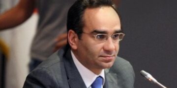 Alldaynews.gr Κρίσιμες ώρες για τον πρώην αναπληρωτή υπουργό Υγείας Βασίλη Κοντοζαμάνη-Στον Ευαγγελισμό με πνευμονική εμβολή