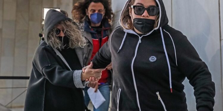 Alldaynews.gr 49χρονη Ανάπηρη: ”Με βίαζε από το πέρυσι το καλοκαίρι ο 73χρονος πατέρα μου”