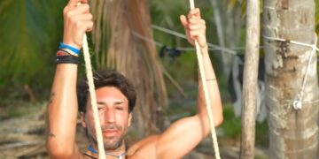 Alldaynews.gr Survivor: Επικό τρολάρισμα στον Εμμανουήλ για τους κοιλιακούς στο TikTok (video)