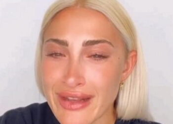 Ιωάννα Τούνη: Ξέσπασε σε κλάματα για τα σχόλια που δέχθηκε – «Θα πενθήσω όπως θέλω»