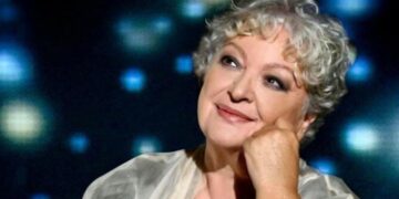 Alldaynews.gr Αγνώριστη η Τάνια Τσανακλίδου – Η φωτογραφία με Δέσποινα Βανδή και Βασίλη Μπισμπίκη στο Πήλιο