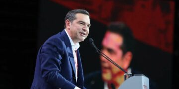 Alldaynews.gr ΣΥΡΙΖΑ: Εμείς θα αυξήσουμε τον κατώτατο μισθό στα 800 ευρώ