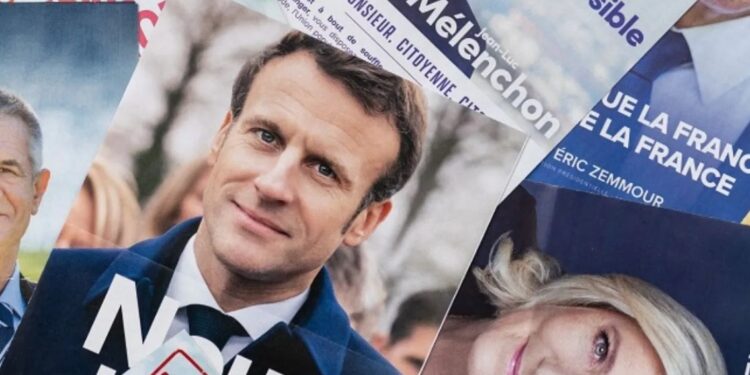 Alldaynews.gr Γαλλικές Προεδρικές εκλογές: Πρώτος ο Μακρόν και μονομαχία με την Λεπέν στον 2ο γύρο – Στο 26,2% η αποχή (Video)