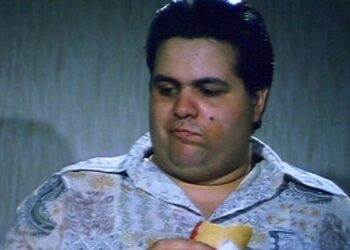 Άλλαξε ζωή και επάγγελμα: Πού ήταν και πού βρίσκεται ο Κώστας Μακέδος – Το κατάστημα οπτικών (φωτο)