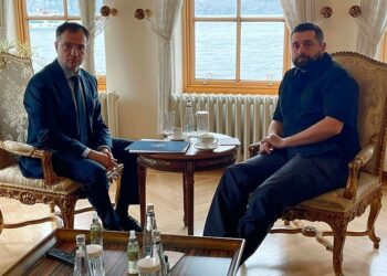 Ο Ρώσος διαπραγματευτής Βλαντίμιρ Μεντίσνκι επαινεί την πιο ρεαλιστική θέση της Ουκρανίας για καθεστώς ουδετερότητας