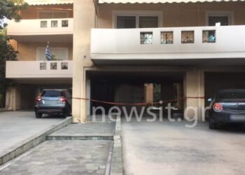 Χαλάνδρι: Οι πρώτες εικόνες από την έκρηξη στην πολυκατοικία που μένει ο διοικητής της κρατικής ασφάλειας (video)