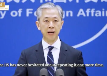 Η Κίνα σκληραίνει τη θέση της: Οι ΗΠΑ είναι ο διάβολος και η Ευρώπη τους κρατάει το κεράκι (video)