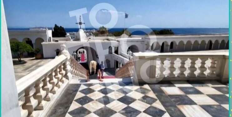Alldaynews.gr Έλενα Πολυχρονοπούλου: Γονυπετής στην Τήνο μετά την αποφυλάκισή της -Τα πλάνα από την επίσκεψη (video)