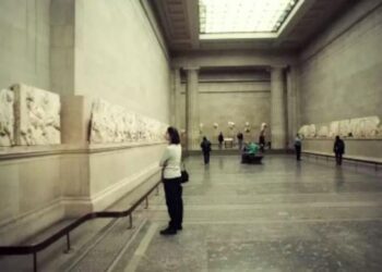 Alldaynews.gr Γλυπτά Παρθενώνα: Σκόνταψε στα σκουπίδια και τα βρήκε ο Έλγιν – Το Βρετανικό Μουσείο δικαιολογεί τα αδικαιολόγητα…