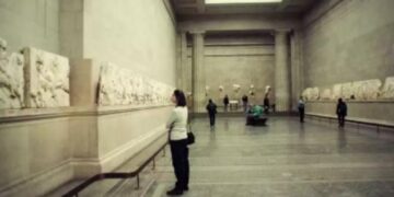 Alldaynews.gr Γλυπτά Παρθενώνα: Σκόνταψε στα σκουπίδια και τα βρήκε ο Έλγιν – Το Βρετανικό Μουσείο δικαιολογεί τα αδικαιολόγητα…