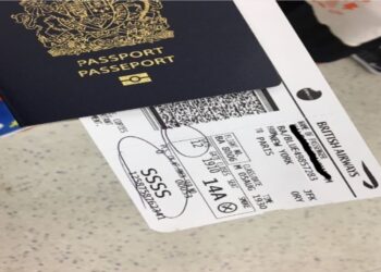 Ο κωδικός που δε θες ποτέ να δεις στην κάρτα επιβίβασης σε αεροπλάνο