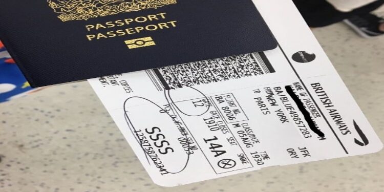 Alldaynews.gr Ο κωδικός που δε θες ποτέ να δεις στην κάρτα επιβίβασης σε αεροπλάνο