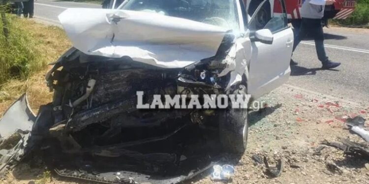 Alldaynews.gr Σοβαρό τροχαίο στη Λαμία: «Τον είδα να έρχεται πάνω μου με 8άρια» – Σε σοκ η οδηγός του ενός αυτοκινήτου (φωτο, video)