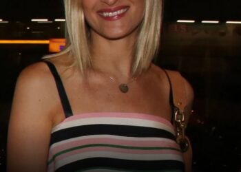 Γνωστή Ελληνίδα αποκάλυψε: «Πήρα 15.000.000 δραχμές για τέσσερις ημέρες»