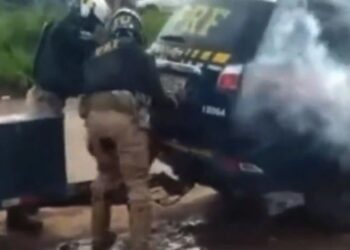 Αστυνομικοί Κτήνη: Νεκρός ένας άνδρας που έκλεισαν σε πορτ-μπαγκάζ περιπολικού μαζί με ένα καπνογόνο