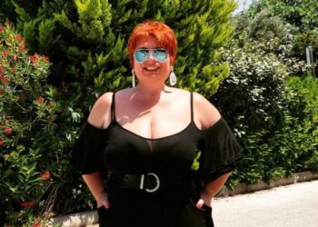 Ελεάννα Τρυφίδου: Θα εκπλαγείς με την πρώτη φωτογραφία της με μαγιό για φέτος!