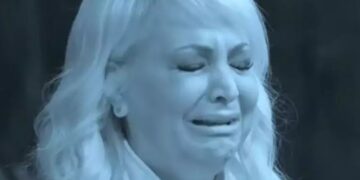 Total Blackout: Έπαθε αμόκ η Τέτα Καμπουρέλη με τις κατσαρίδες[video]