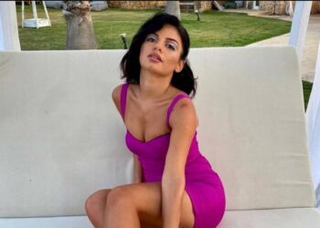 Ποιος Βασιλάκος; H Αντζελίνα από το Bachelor είναι full in love! Οι αγκαλιές με τον νέο της σύντροφο