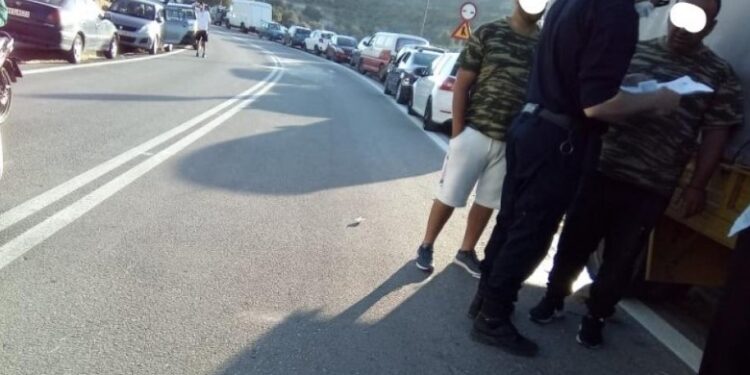 Alldaynews.gr Λέσβος: Φωτογραφία-φρίκης από το πανηγύρι στον Ταξιάρχη Μανταμάδου