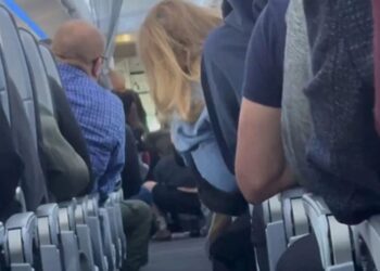 Θεσσαλονίκη: Τραγωδία σε αεροπορική πτήση-Γυναίκα πέθανε στον αέρα