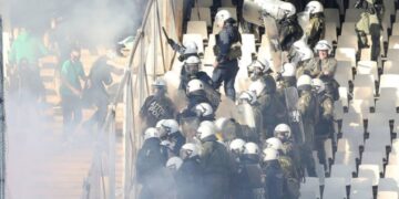 Τελικός Κυπέλλου Ελλάδας: Άγριο Ξύλο μέσα στο ταρτάν του ΟΑΚΑ