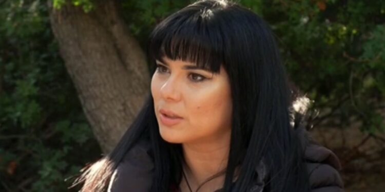 Άννα Τσουκαλά: Ο σκηνοθέτης που κατηγορεί για βιασμό η Έλενα Αθανασοπούλου μού ρίχτηκε μέσα στο αυτοκίνητο