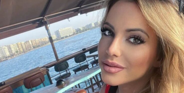 «Ένα χρόνο πριν τα γυρίσματα, ζήταγε να κάνουμε πρόβες γυμνές»-Η Αθανασοπούλου «καίει» τον Βογιατζή