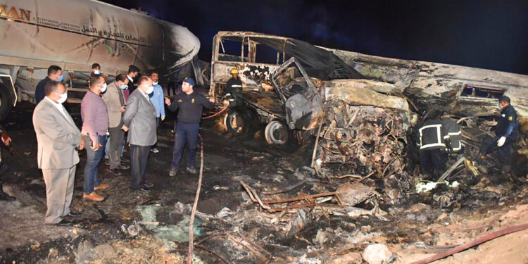 Alldaynews.gr Ιράν: Κατάληψη των ελληνικών τάνκερ – Αγωνία για τους 9 Έλληνες αιχμαλώτους