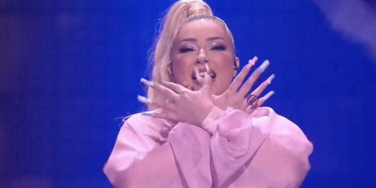 Alldaynews.gr Eurovision 2022: Ο αποκλεισμός της Αλβανίας και ο αετός της Ronela Hajati