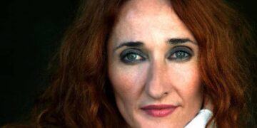 Alldaynews.gr Ολυμπία Κρασαγάκη: «Αποδέχομαι τον καρκίνο με ψυχραιμία, υπομονή, αισιοδοξία και με ένα χαμόγελο»