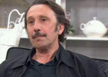 Ρένος Χαραλαμπίδης: «Έριξα πόρτα στον Nick Cave και τον έδιωξα από το μαγαζί»