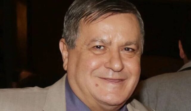 Alldaynews.gr Γιάννης Καπετάνιος: Ζει τον Μεγάλο έρωτα με θαυμάστριά του