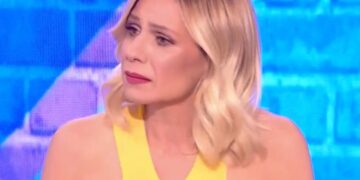 Δάκρυσε On Air η Καραβάτου: «Δεν το ξεπέρασα»[video]