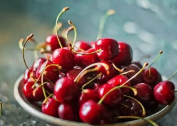 ”Αστακός” έγιναν τα Κεράσια! Τιμές ΣΟΚ στην αγορά