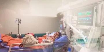 Όταν διασωληνώθηκε η 23χρονη Αναστασία με κυστική ίνωση, κανένας δεν περίμενε να ξυπνήσει ξανά, αλλά έγινε το θαύμα