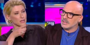 H Σία Κοσιώνη σε Μουτσινά: Δε με συμπαθούσες – μου έλεγαν «Αυτός ο Μουτσινάς συνέχεια σε κράζει» (video)