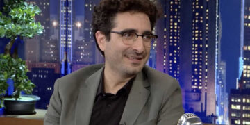 Λάμπρος Φισφής: Η κόρη μου, μου αντιμιλάει, παίρνω τη μάνα μου τηλέφωνο να μου πει τι να κάνω