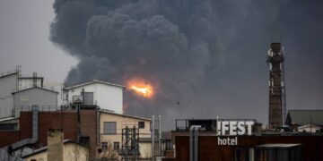 Alldaynews.gr Ουκρανία: Ρωσικά πυραυλικά χτυπήματα σε σταθμό τρένου με αμερικανικά όπλα και σε διυλιστήριο