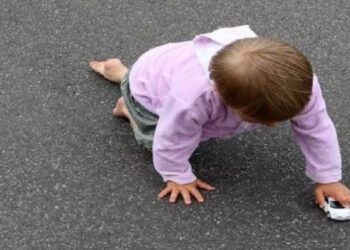 Σοκ στην Κρήτη: Μωρό 2 ετών έφυγε από το σπίτι τη νύχτα – Το βρήκε περαστικός