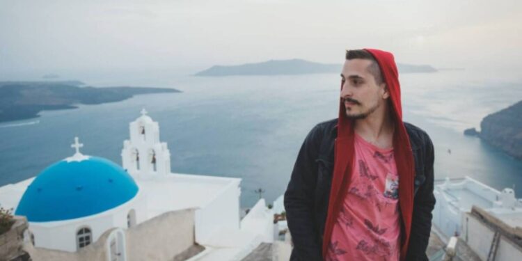 Σήμερα η κηδεία του Βασίλη Ντινόπουλου-Θα αποτεφρωθεί στη Ριτσώνα