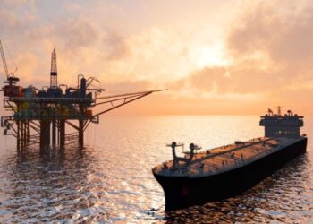 Bloomberg: Εξαιρούνται οι Έλληνες εφοπλιστές από το εμπάργκο – 8 Έλληνες μετέφεραν το μισό ρωσικό πετρέλαιο τον Απρίλιο